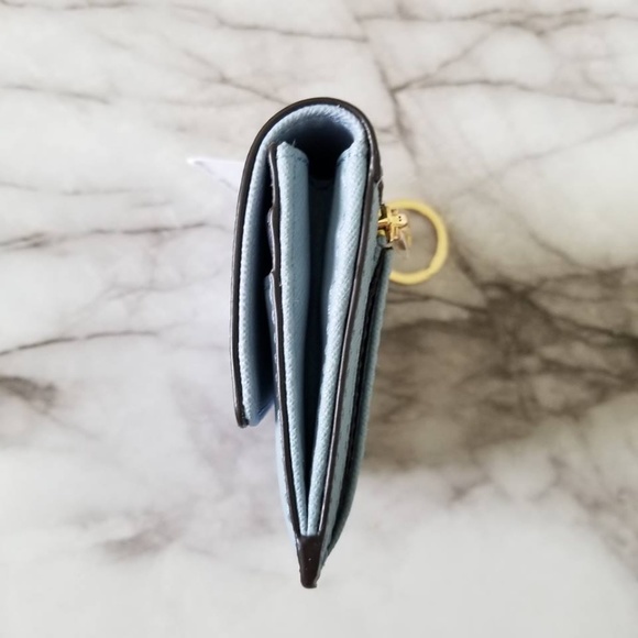 NWT Michael Kors Light Blue Card Holder Wallet - Picture 5 of 6